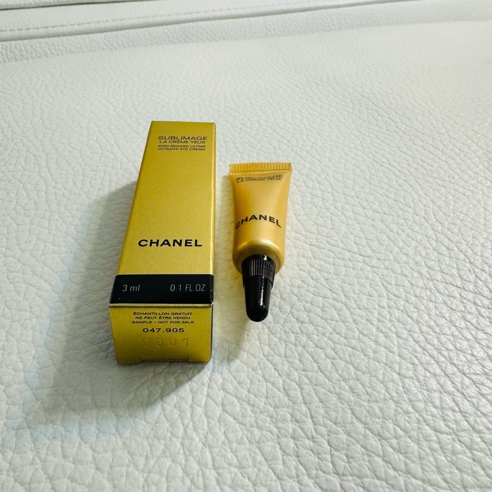 Chanel Sublimage La Crème Yeux Ultimate Eye Cream - Picture 2 of 3